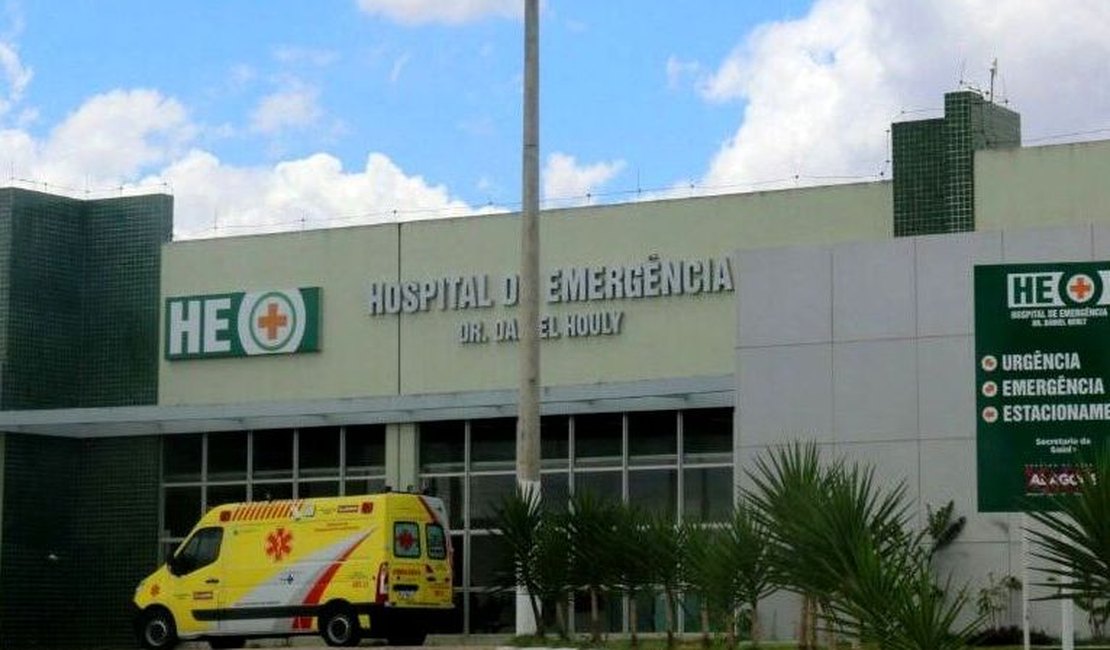 Hospital de Emergência do Agreste atendeu 104 vítimas de acidente de trânsito, no fim de semana