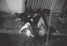 VÍDEO: Jovem perde controle de motocicleta e morre no Centro de Coité do Nóia, em AL