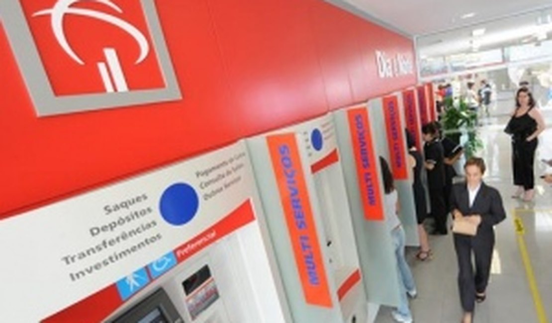 Agência Bradesco é alvo de assaltantes em Maceió