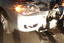 Acidente deixa mulher grávida ferida no Agreste