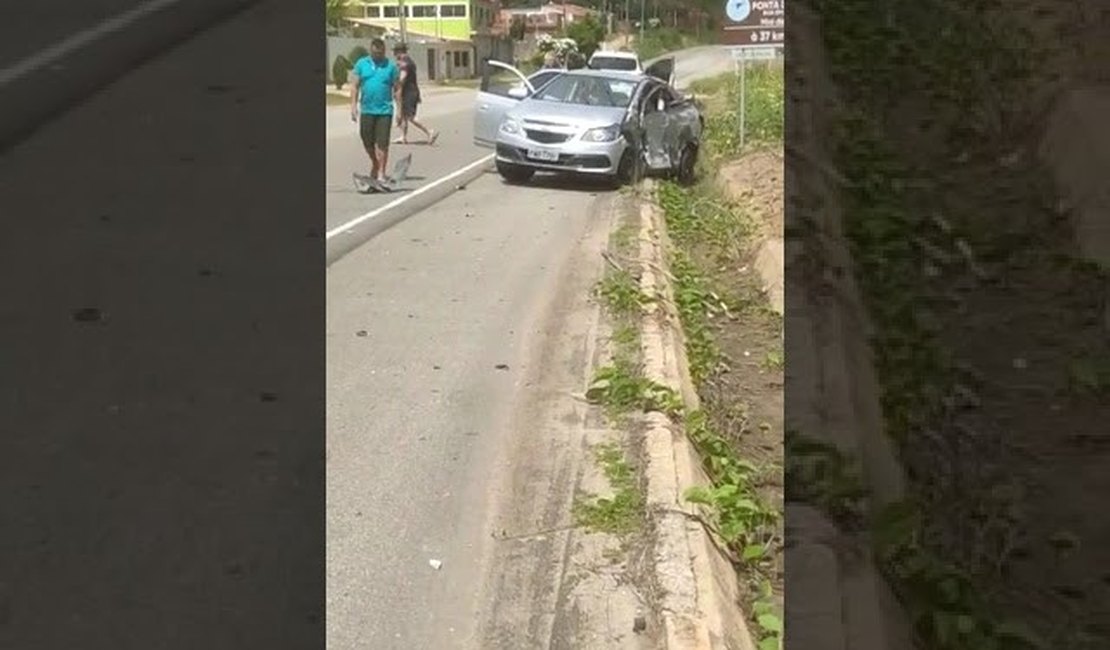 Grave acidente deixa criança de 7 anos morta na AL 101