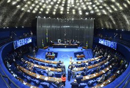 Comissão do Senado aprova reajuste de salários dos ministros do STF