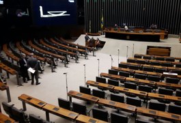 Só 5 dos 513 deputados aparecem na Câmara e sessão é cancelada