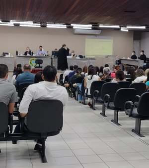 Julgamento de ex-cabo da PM, acusado de matar a professora Claudenice Pimentel, acontece em Arapiraca