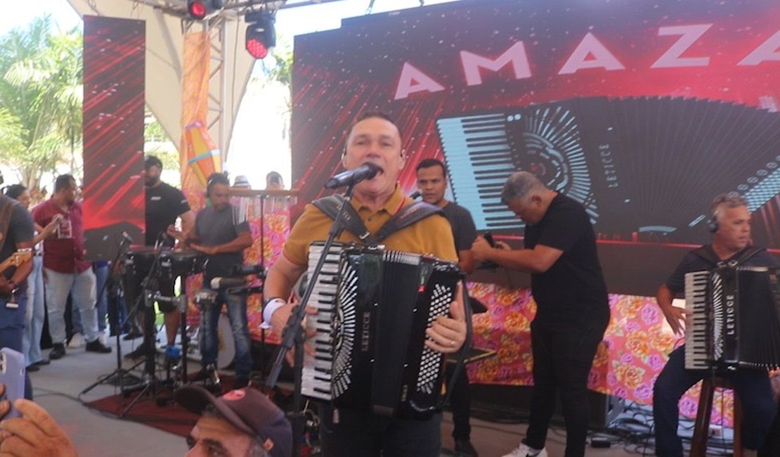 Vídeo. Retomada do Cultura na Praça reúne público com show de Amazan em Arapiraca