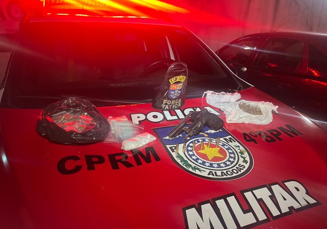 Força Tática do 4º Batalhão apreende arma e drogas durante ação em Bebedouro