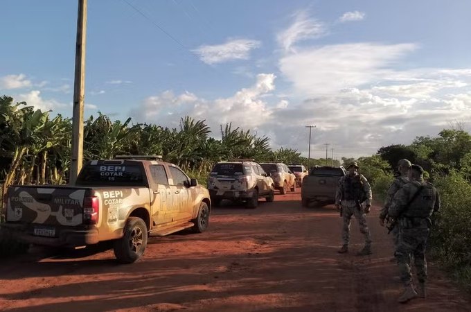 Facção 'abandonou' fugitivos de presídio federal, diz polícia