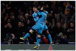 Com dois de Messi, Barça bate Arsenal e abre vantagem na Champions