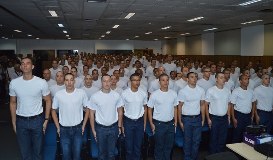 200 novos alunos iniciam o Curso de Formação de Soldados nesta segunda (9)