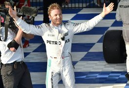 Rosberg lidera dobradinha e Massa é 5º em prova com acidente de Alonso
