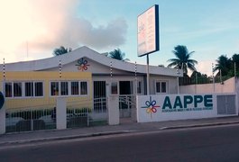 Em Penedo, pais de crianças autistas lutam para manter tratamento gratuito dos filhos