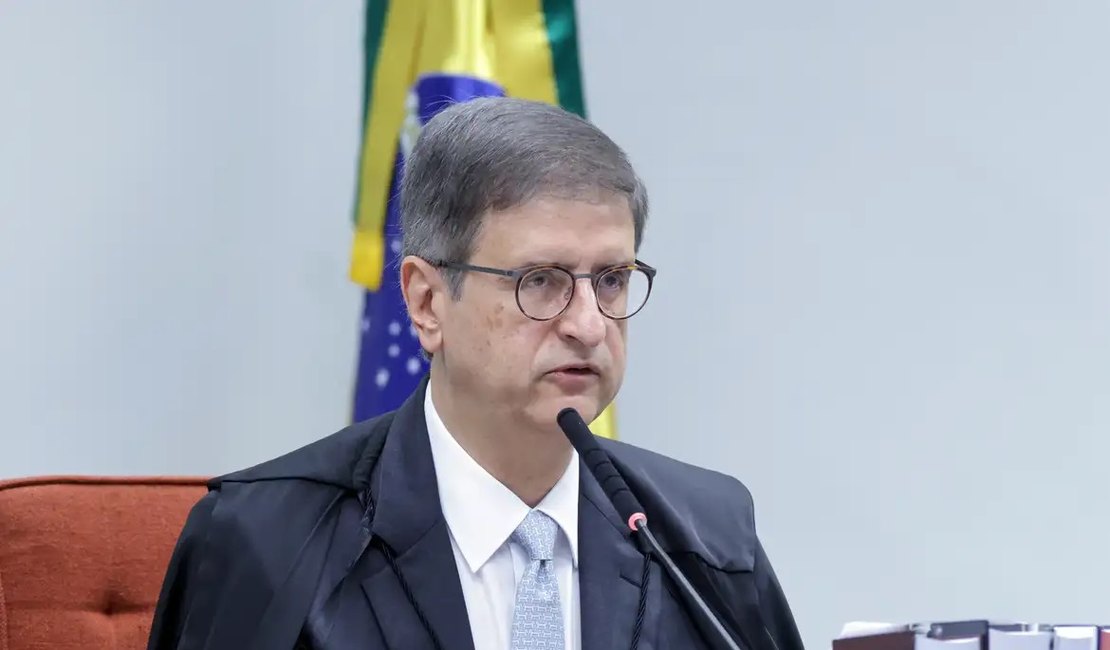 PGR pede anulação de investigação sobre conversas de Moraes e Vorcaro