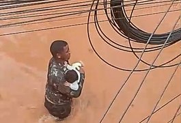 Ex-soldado salva criança de inundação em Juiz de Fora