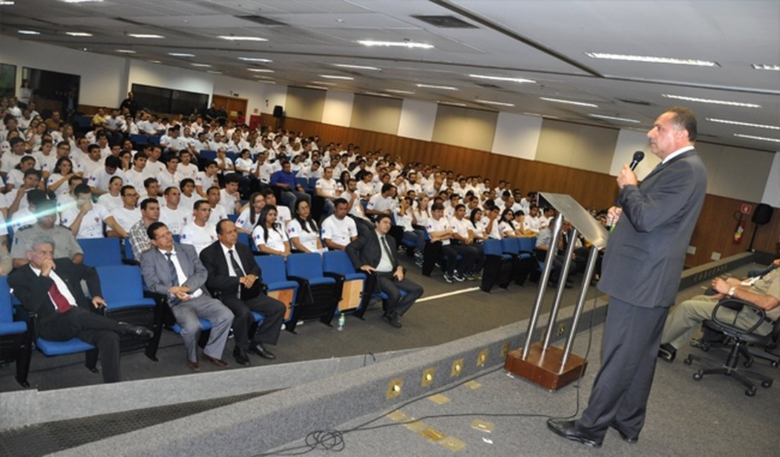 Polícia Civil realiza aula inaugural de curso de formação