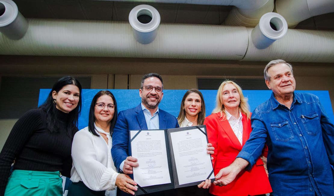 Governador reúne secretários e anuncia frente de combate à fome em Alagoas