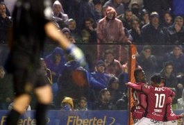 Boca perde sofrendo três gols em casa pela primeira vez na Libertadores