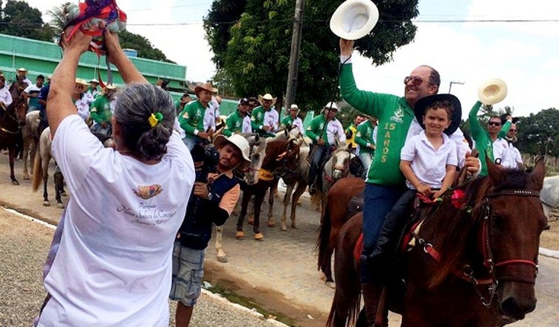 Procissão de Nossa Senhora do Bom Conselho reúne centenas de fiéis em Arapiraca