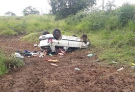 Homem fica ferido após capotamento de veículo na rodovia AL 115