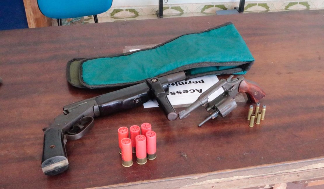 Operação prende suspeitos e apreende armas em Arapiraca