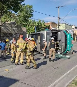 Ônibus que tombou tinha mais de 90 passageiros: 29 ficaram feridos