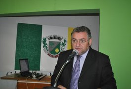 Vereador lamenta redução de recursos para tratamento do câncer em Arapiraca