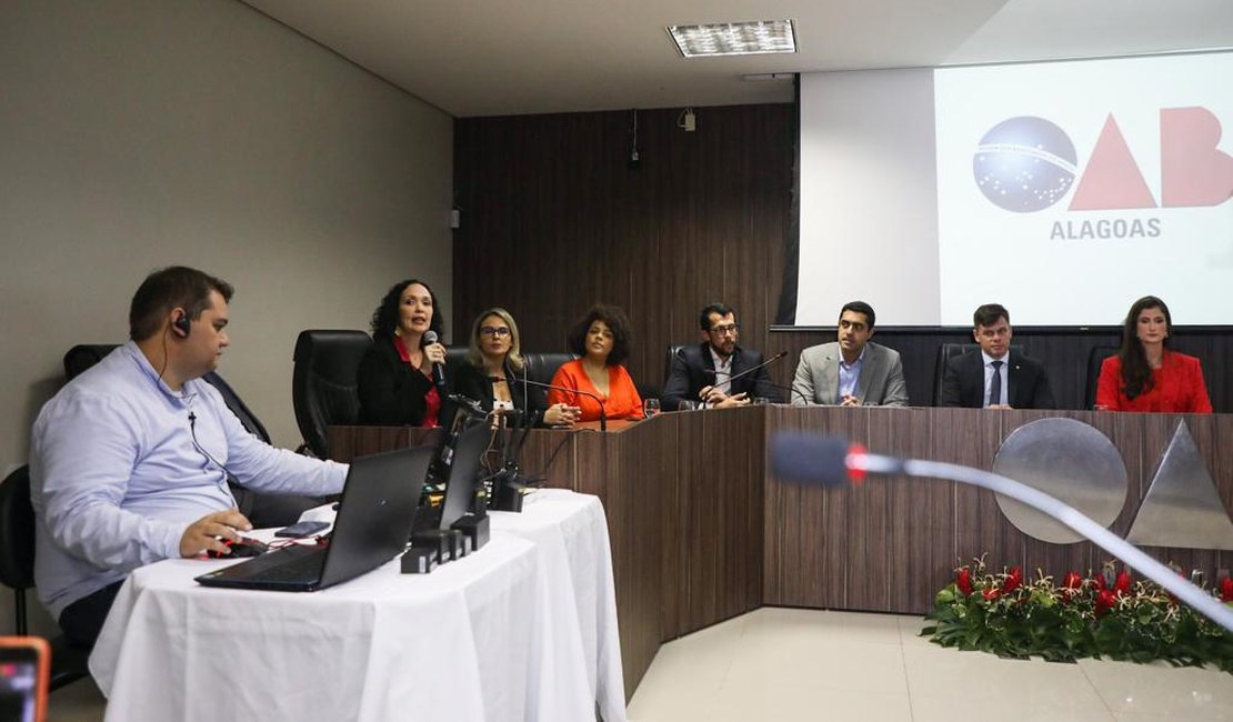 Faculdade de Direito da Ufal recebe Prêmio OAB Recomenda nacional