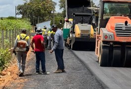 Prefeitura de São Sebastião intensifica obras de pavimentação dos acessos das comunidades rurais