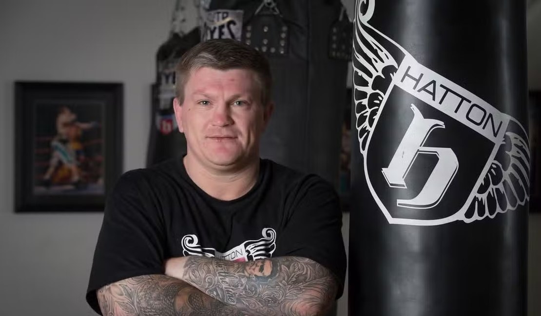 Ricky Hatton, ex-campeão mundial de boxe, morre aos 46 anos
