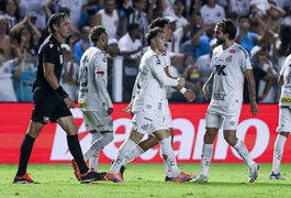 Brasileirão: Rollheiser decide no fim, Santos vence o Palmeiras e sai do Z4
