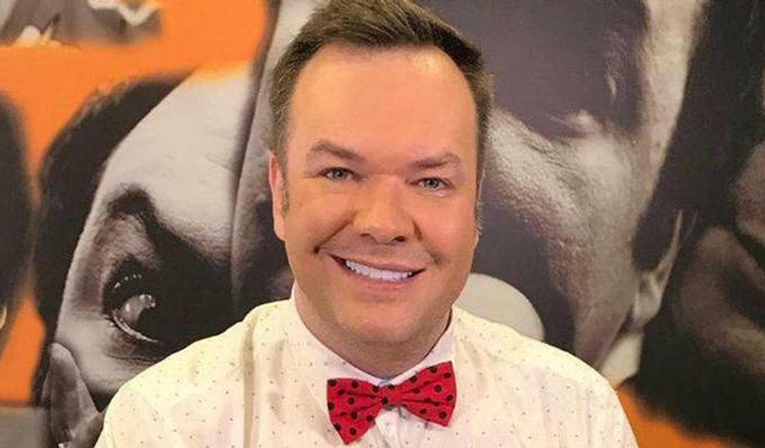 Participante de “A Fazenda” revela ter ficado com outro famoso escondido no Reality