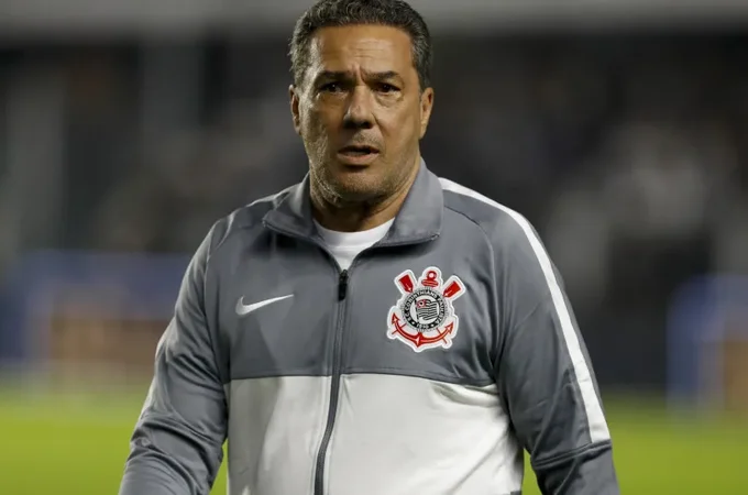 Vanderlei Luxemburgo apresenta melhora, mas permanece na UTI