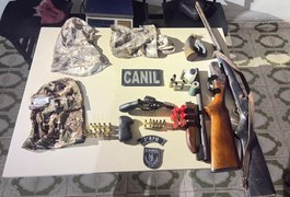 Dois homens são presos com armas, munições e balaclavas na zona rural de Arapiraca