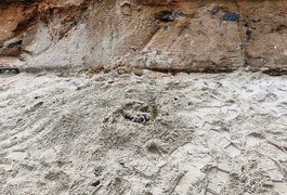 Polícia Civil tem suspeitos de matar mulher e enterrar corpo na Praia do Francês