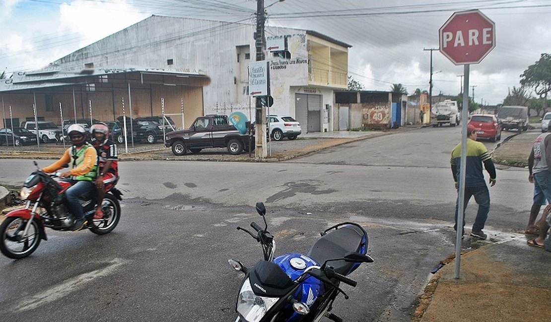 SMTT reforça sinalização no bairro Santa Esmeralda