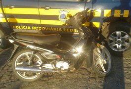 Polícia Rodoviária Federal recupera motocicleta que foi roubada em Sergipe