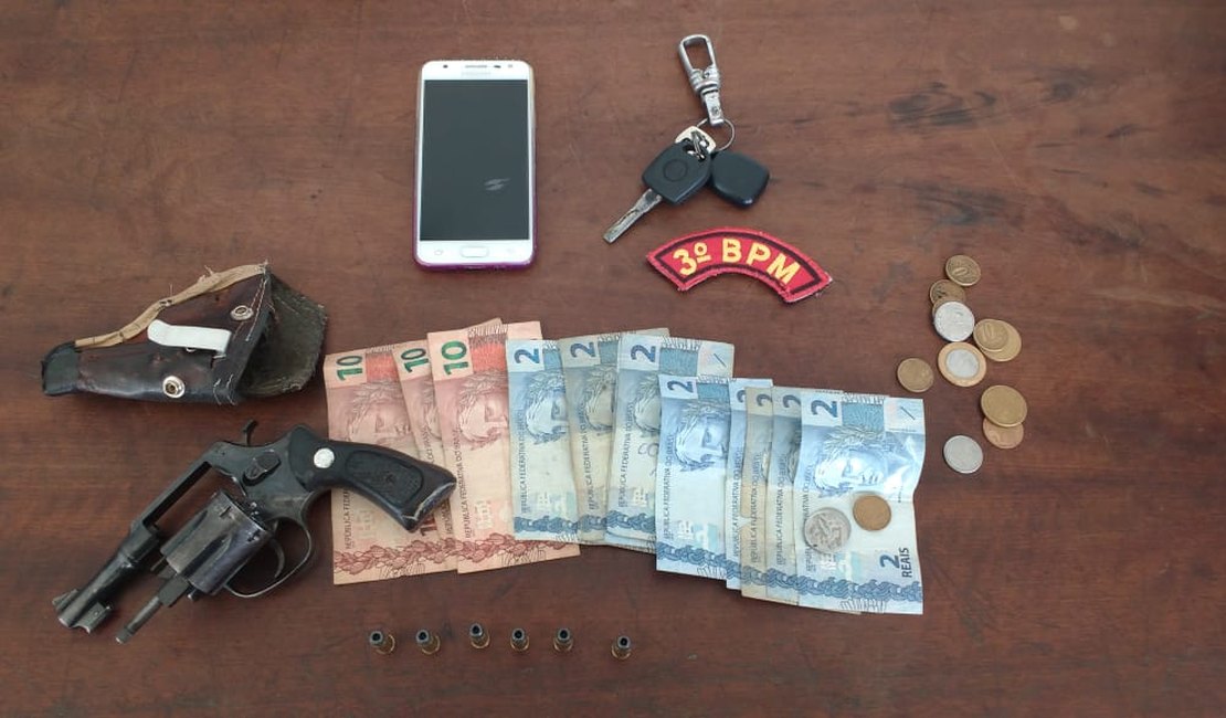 Motorista é flagrado com arma de fogo na cintura em Arapiraca