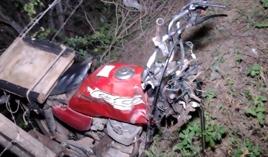 VÍDEO. Ultrapassagem resulta em colisões e motociclista gravemente ferido na AL-220, em Arapiraca