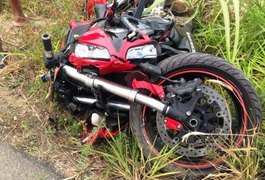 Colisão entre motos grandes deixa corpo de motociclista esfacelado na Barra de São Miguel