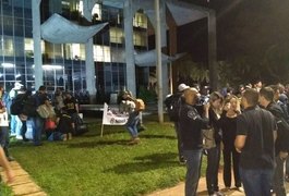 Grupo de agentes penitenciários invade Ministério da Justiça, em Brasília