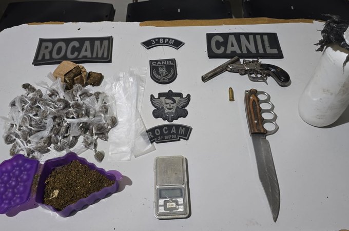 Ex-reeducando, com tornozeleira eletrônica, é preso ao ser flagrado com arma e drogas, em Girau do Ponciano