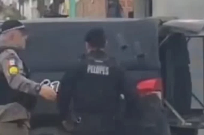 Suspeito de esfaquear taxista e roubar carro é preso após colidir veículo em Palmeira dos Índios