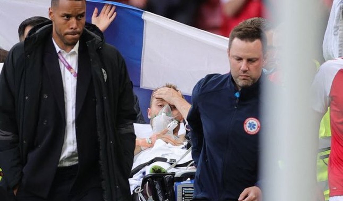 Eriksen, da Dinamarca, desmaia em campo durante partida da Eurocopa