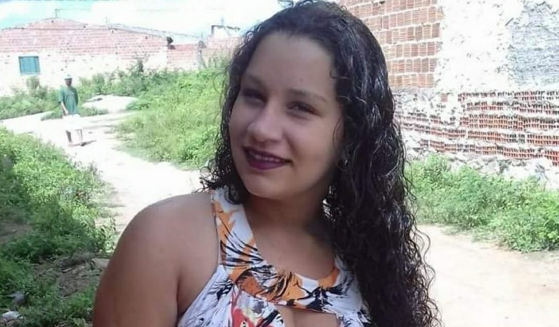 Com a filha de 4 anos em casa, mulher é morta a tiros em Santana do Ipanema