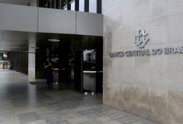 Taxa de juros é mantida em 15% ao ano pelo COPOM