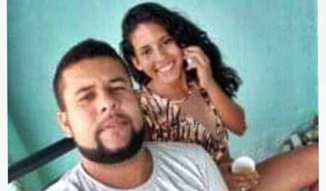 Casal morre em grave colisão entre moto e cavalo na AL 105
