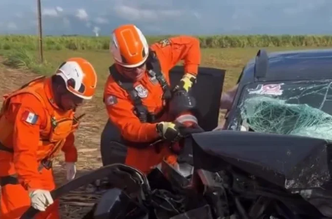 HGE divulga estado de saúde das vítimas de acidente em Roteiro