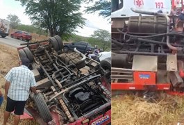 Caminhão tomba e deixa deixa uma pessoa morta na AL-220, no Sertão alagoano