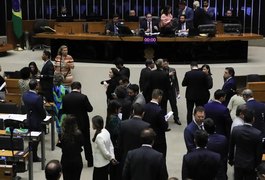 Plenário da Câmara derruba decreto de Lula sobre IOF