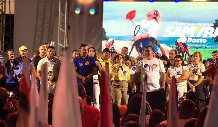 Samyra do Basto arrasta multidão e faz lançamento histórico em Junqueiro