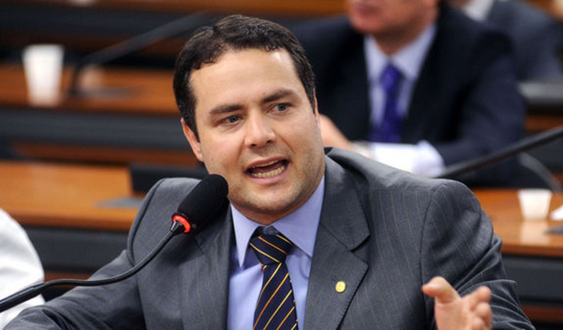 Renan Filho pede carta branca à ALE para reforma administrativa